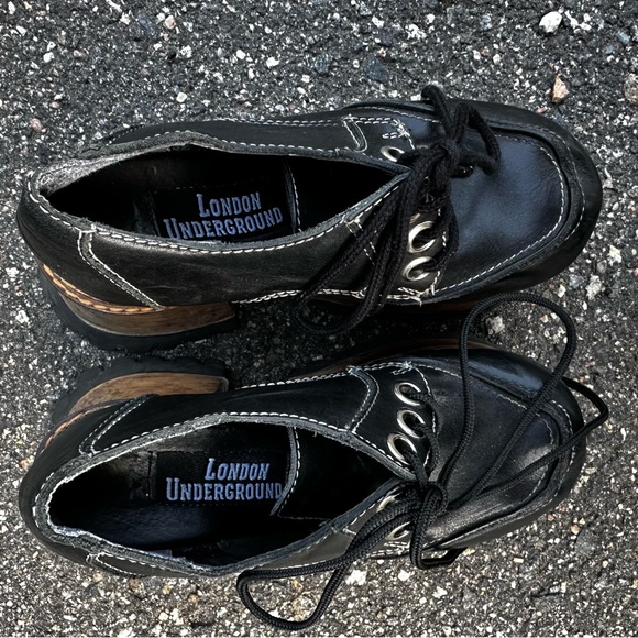 Y2K London Underground platform wooden heel mule - Picture 7 of 9